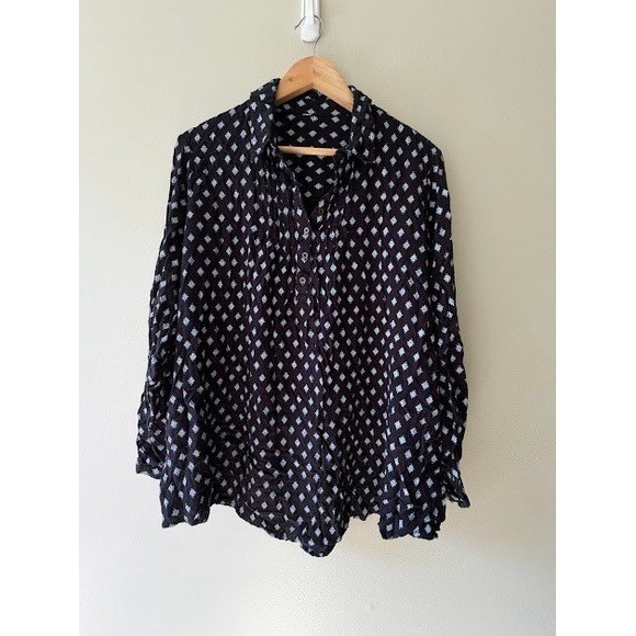 Lucky Brand Tops - Boho Lucky Brand Blouse Womens S Navy Blue Geometric Diamond Pintuck Rayon Top